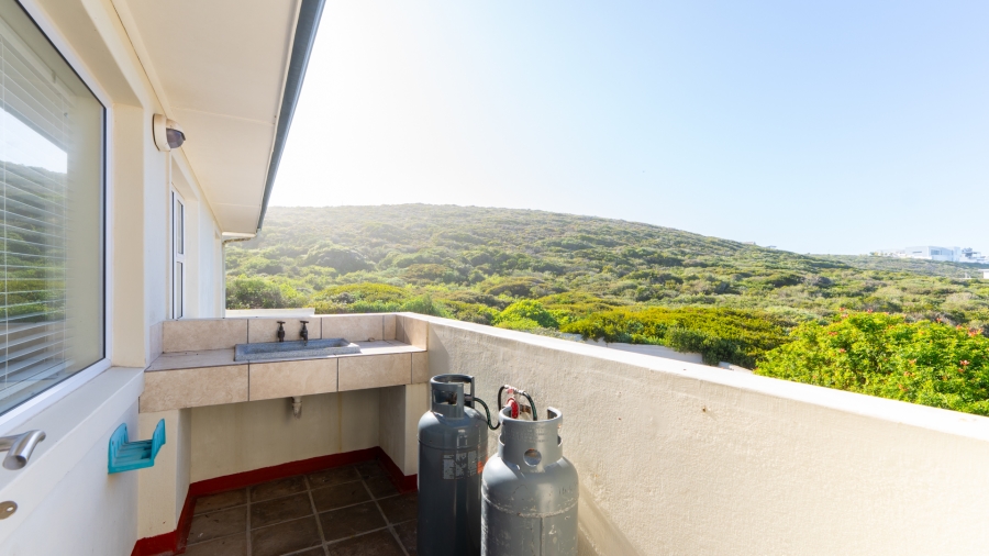 4 Bedroom Property for Sale in Yzerfontein Western Cape